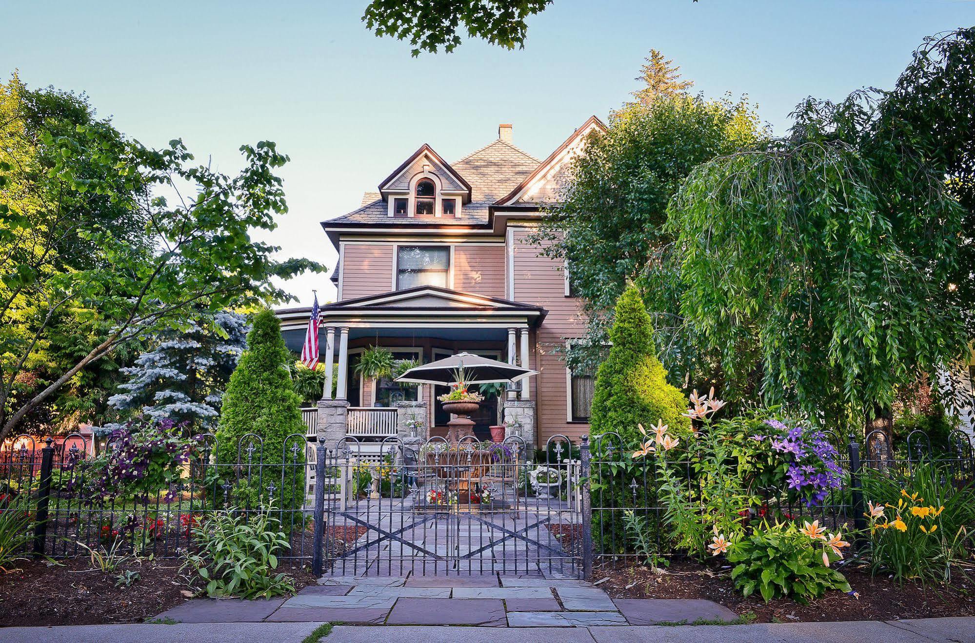 La Belle Auberge Wellsboro Exterior foto